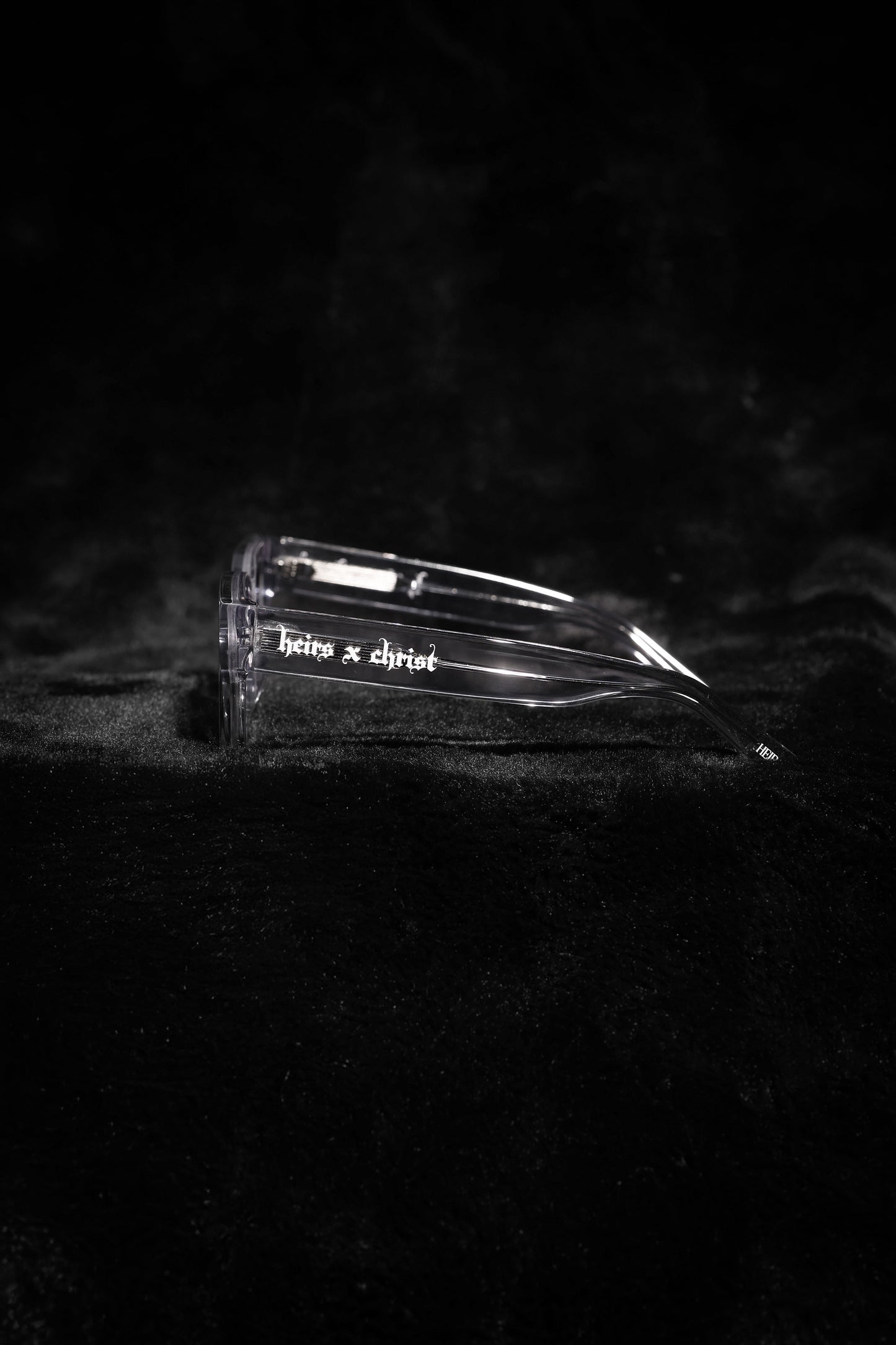 'HC' Transparent Light Gray Frame Sunglasses