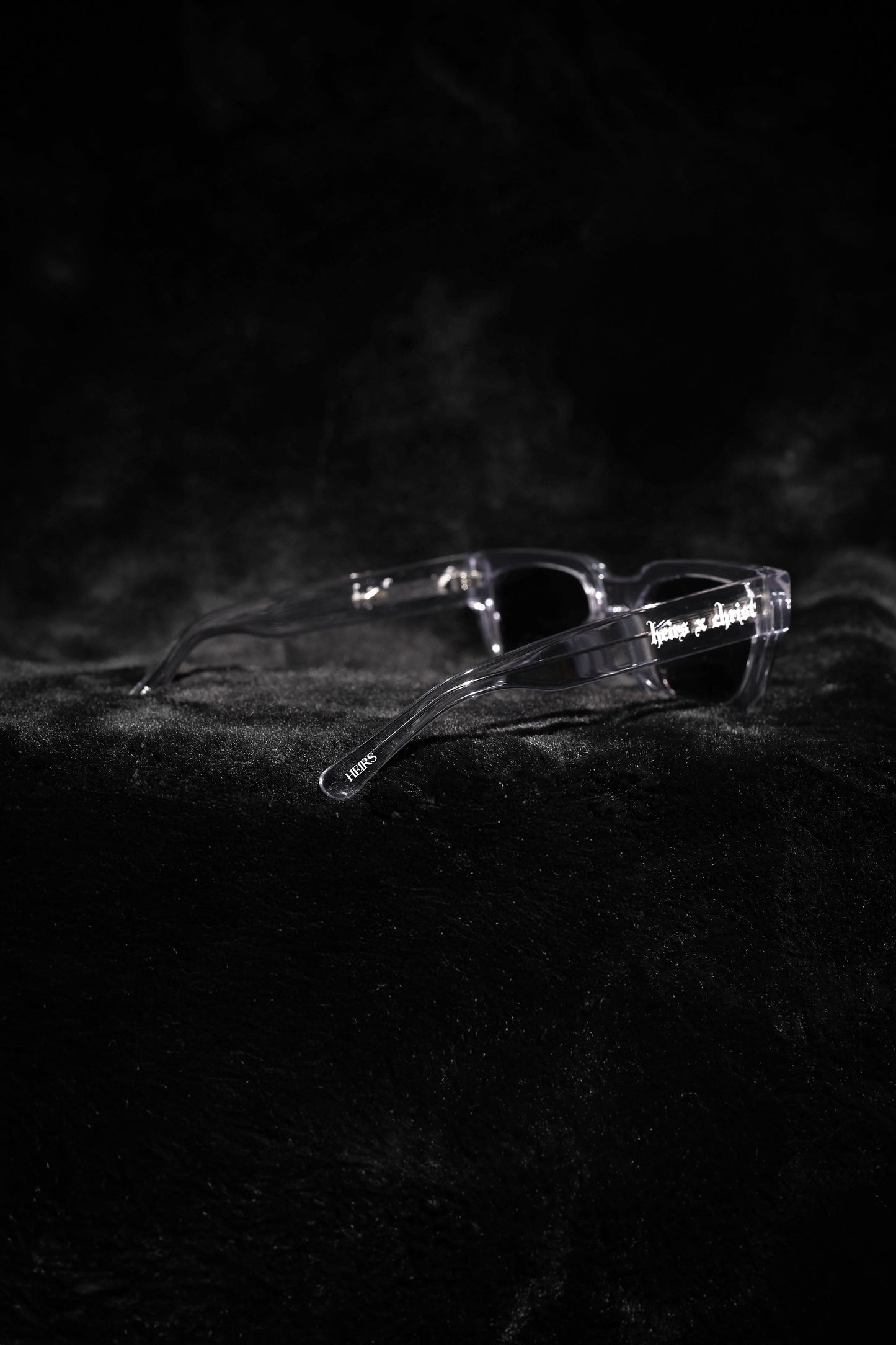 'HC' Transparent Light Gray Frame Sunglasses
