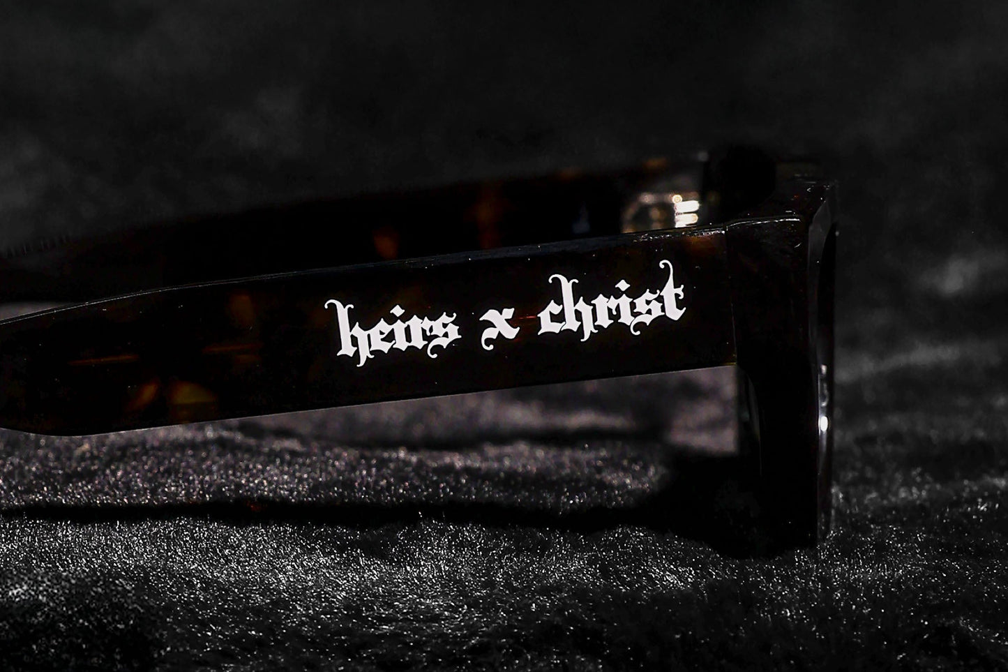 'HC' Tortoise Frame Sunglasses
