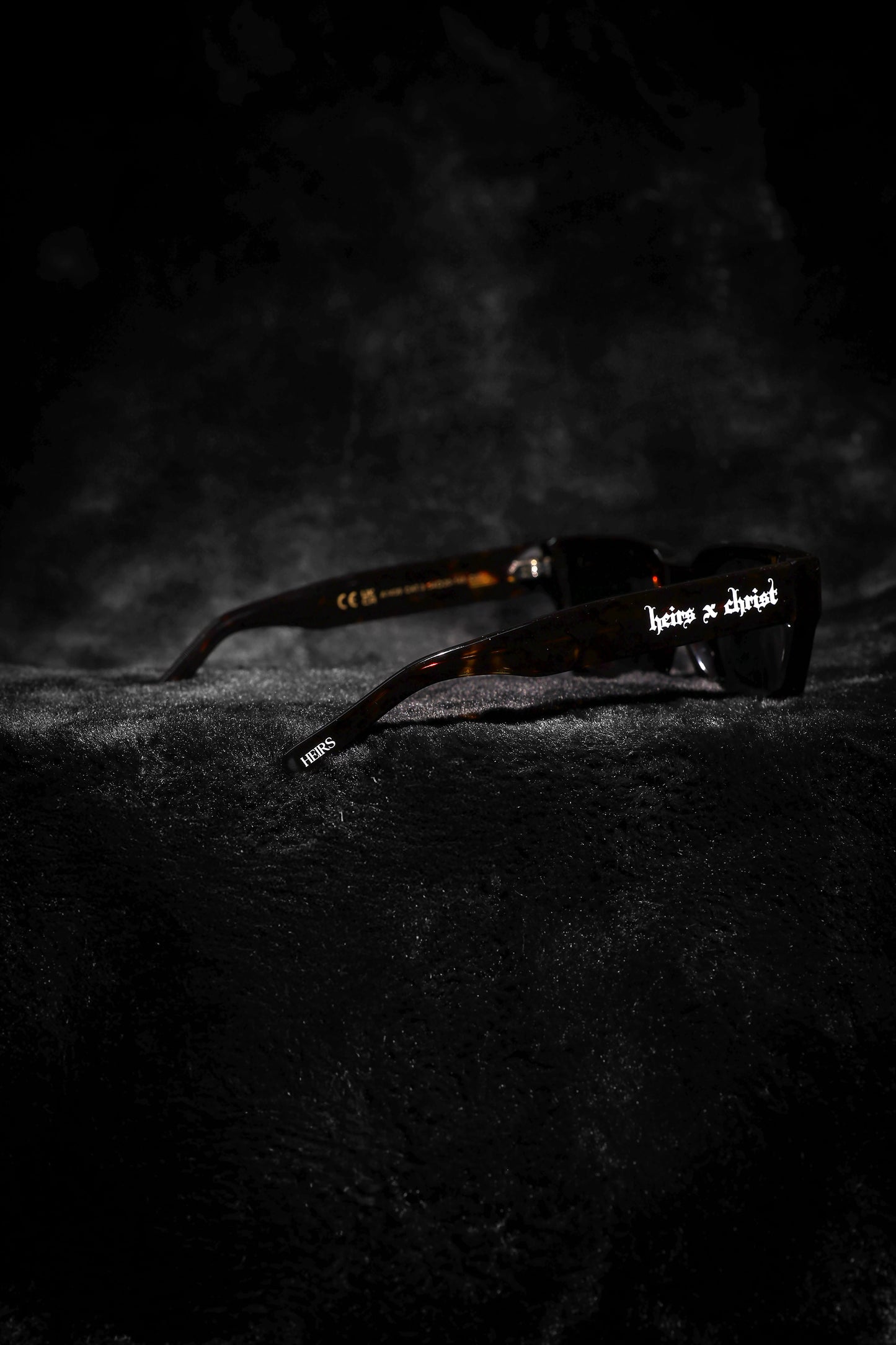 'HC' Tortoise Frame Sunglasses