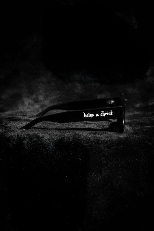 'HC' Black Frame Sunglasses