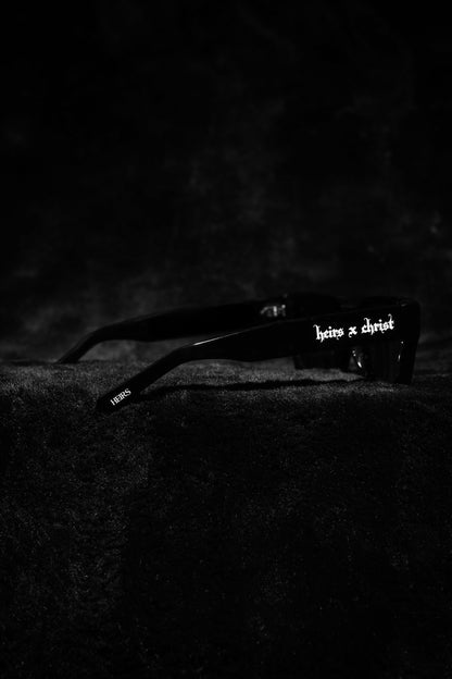 'HC' Black Frame Sunglasses